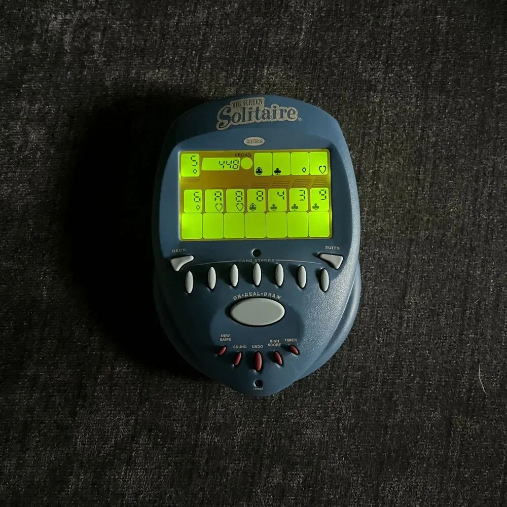 Radica Big Screen Solitaire Handheld Electronic Game 2004 Blue Tested Working